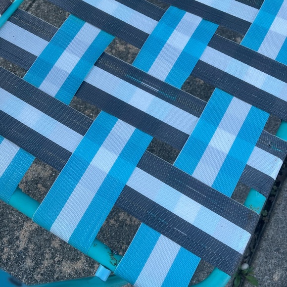 Vintage Aluminum Folding Webbed beach sand Chair Blue & white - Picture 7 of 9